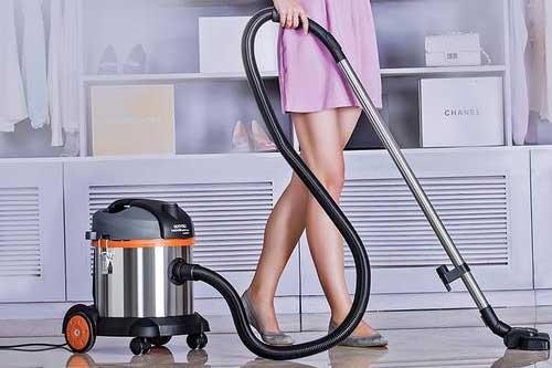 家用吸尘器开机后不工作或吸尘器吸力小该如何维修